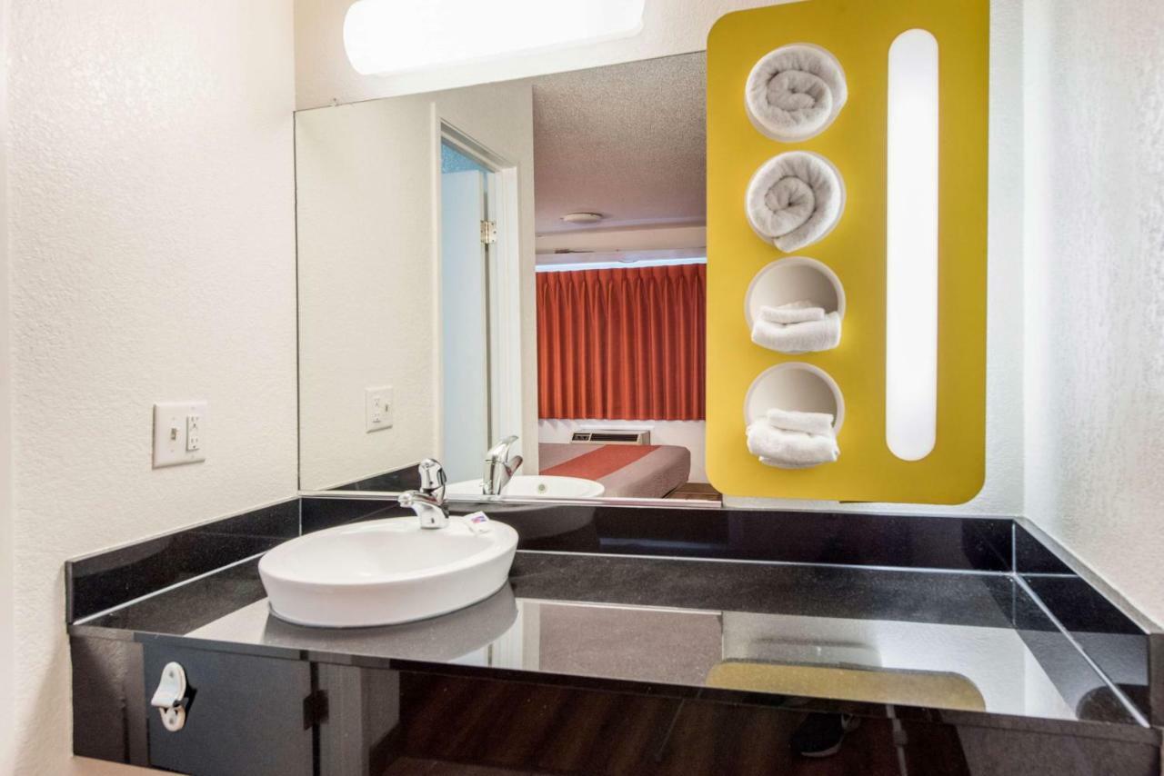 Motel 6-Columbus, Oh - Worthington Buitenkant foto