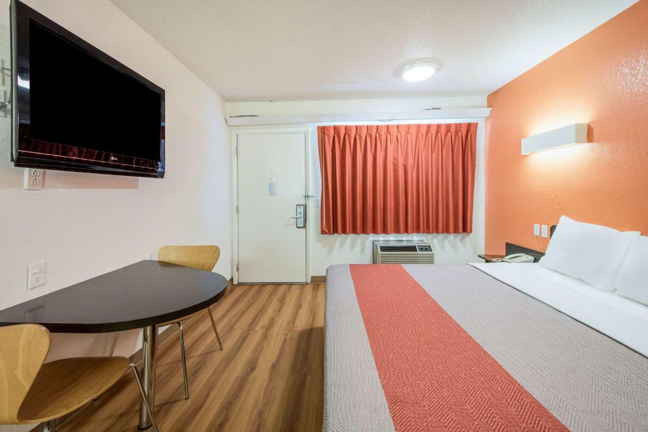 Motel 6-Columbus, Oh - Worthington Buitenkant foto